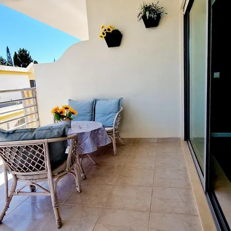 Fantastico T2 Perto Da Da Falesia, Apartment Albufeira