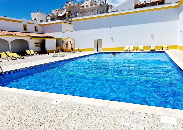 Apartment Fantastico T2 Perto Da Da Falesia, *